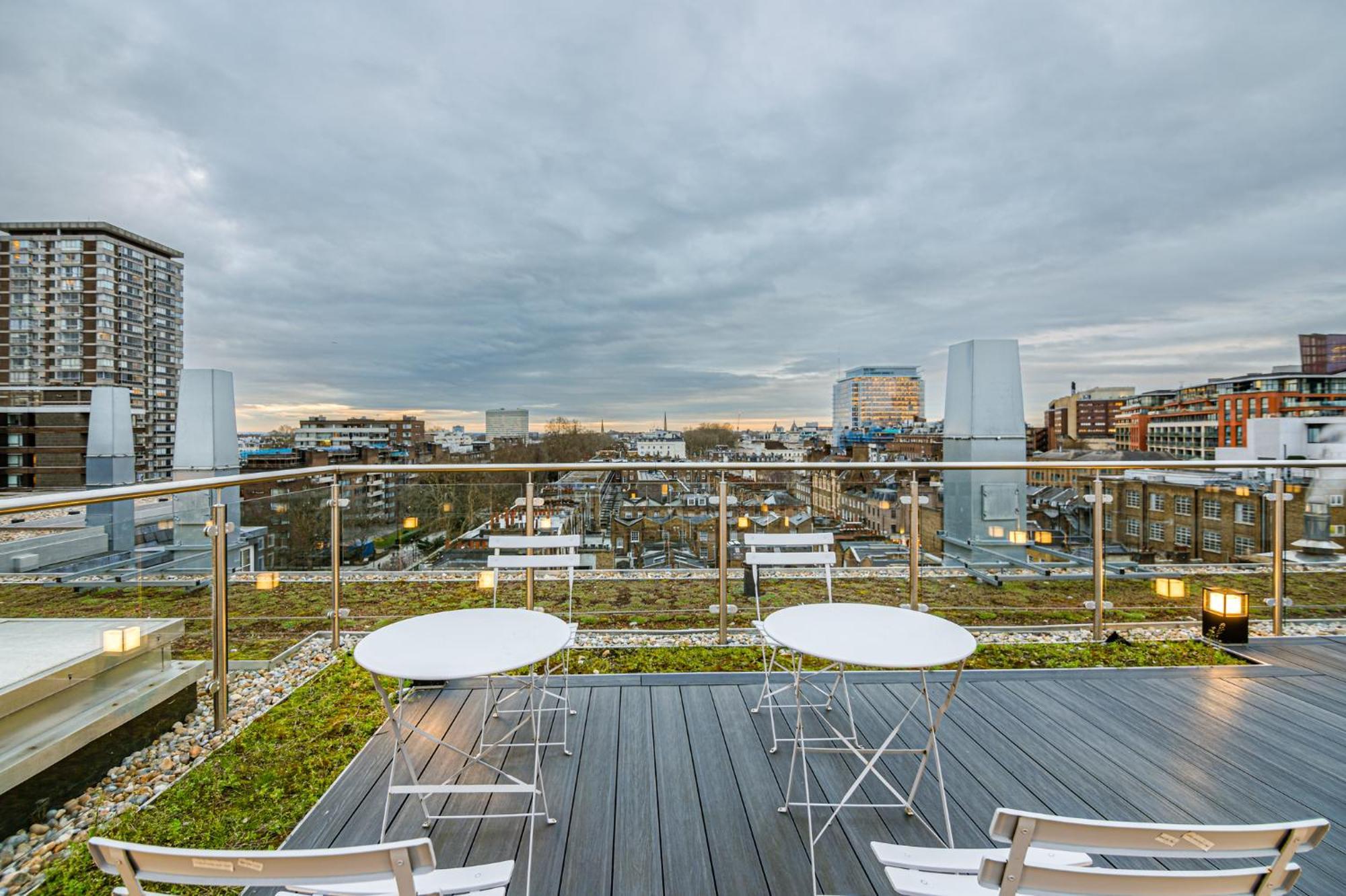 Elegant 3-Bedroom Penthouse In Marble Arch 70 London Exterior photo