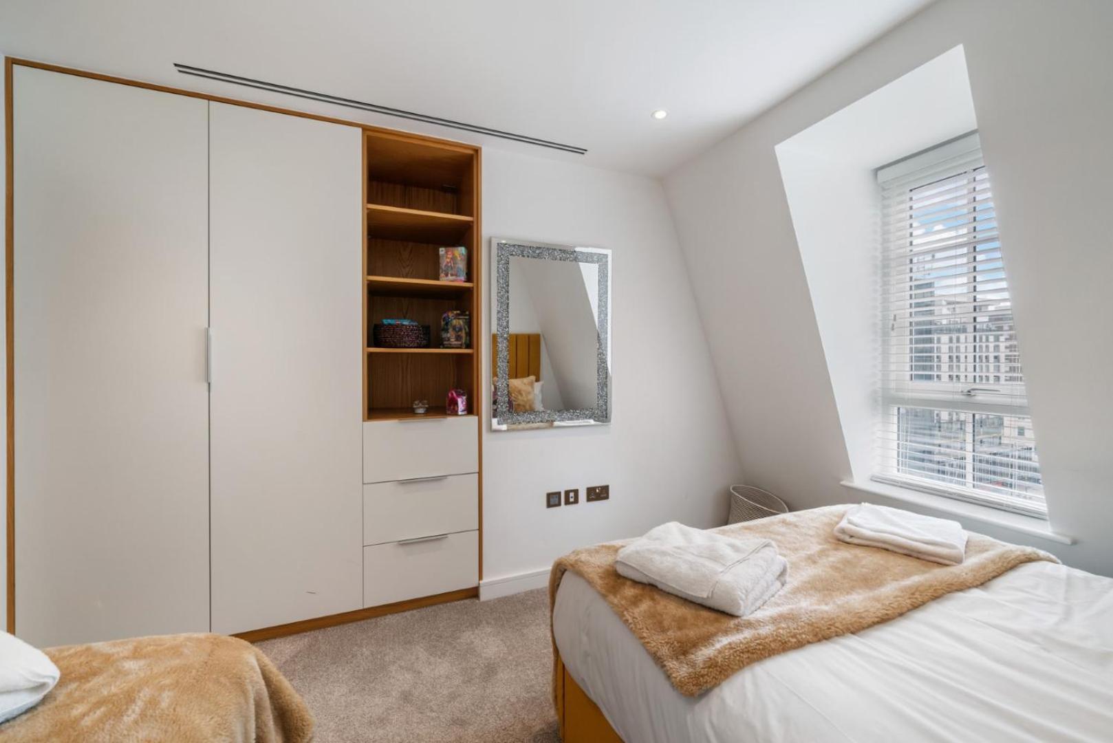 Elegant 3-Bedroom Penthouse In Marble Arch 70 London Exterior photo