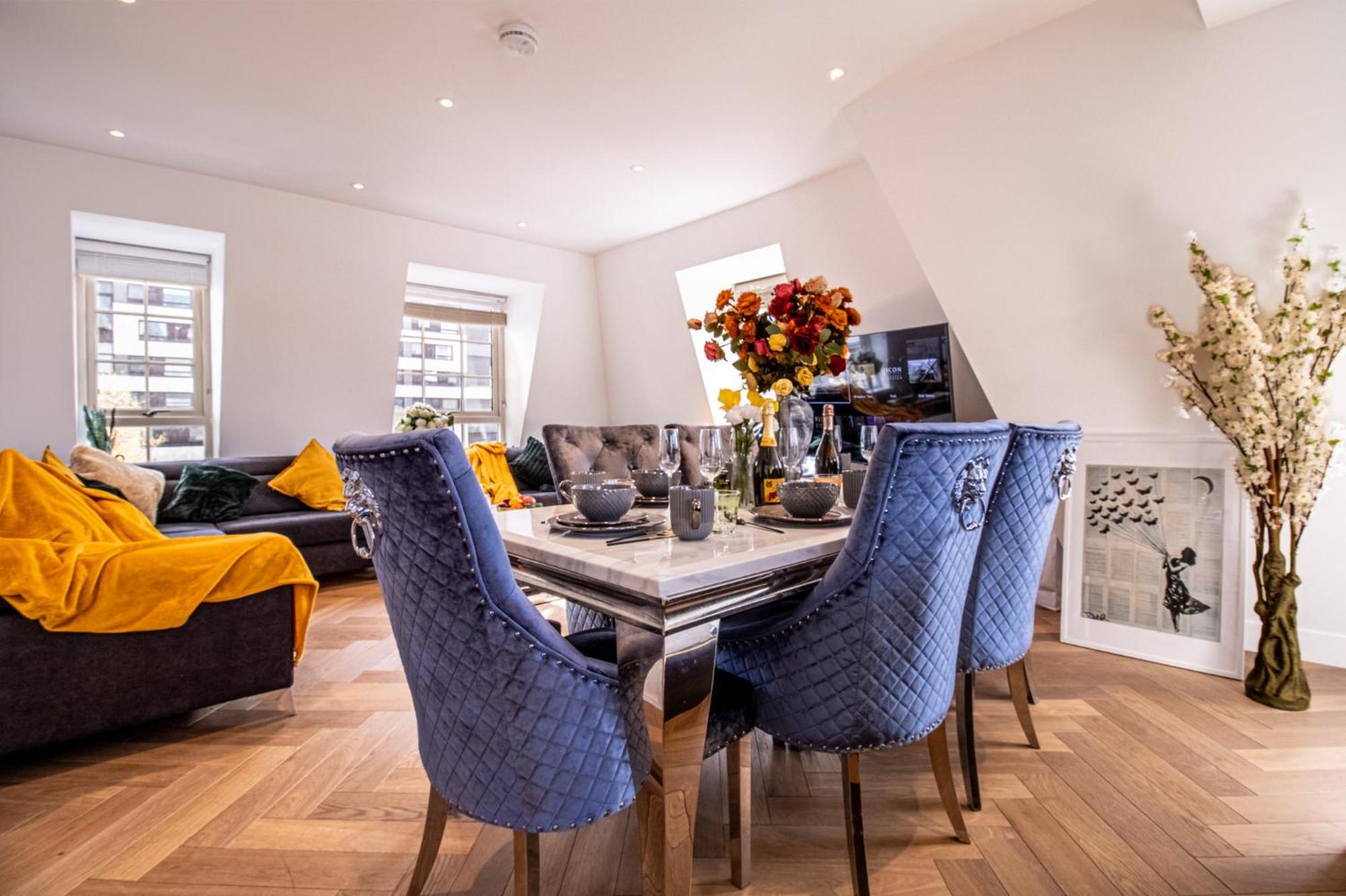 Elegant 3-Bedroom Penthouse In Marble Arch 70 London Exterior photo