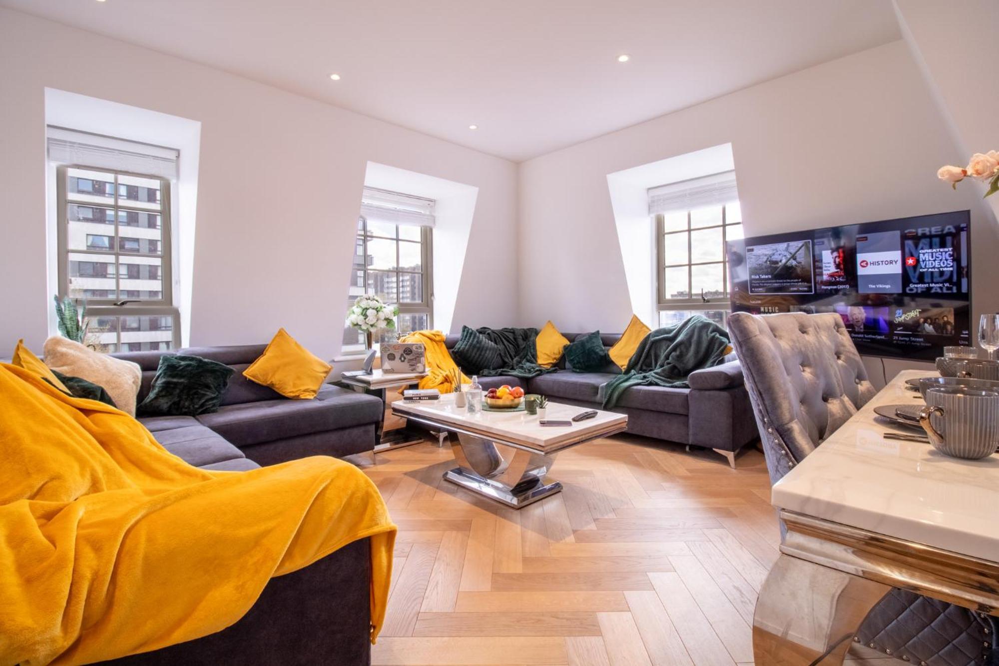 Elegant 3-Bedroom Penthouse In Marble Arch 70 London Exterior photo